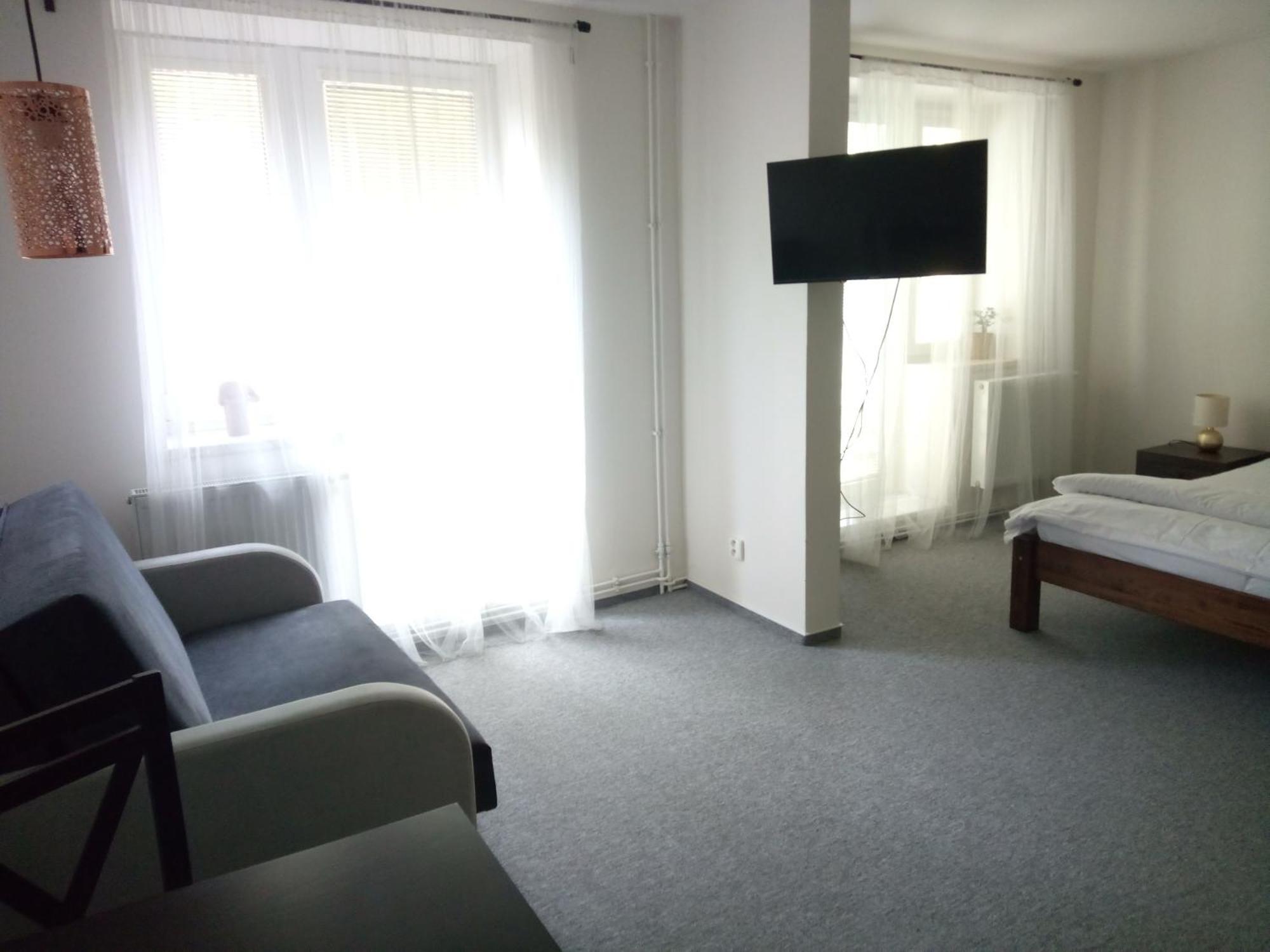 The Meetinka Apartments Єсеник Екстер'єр фото